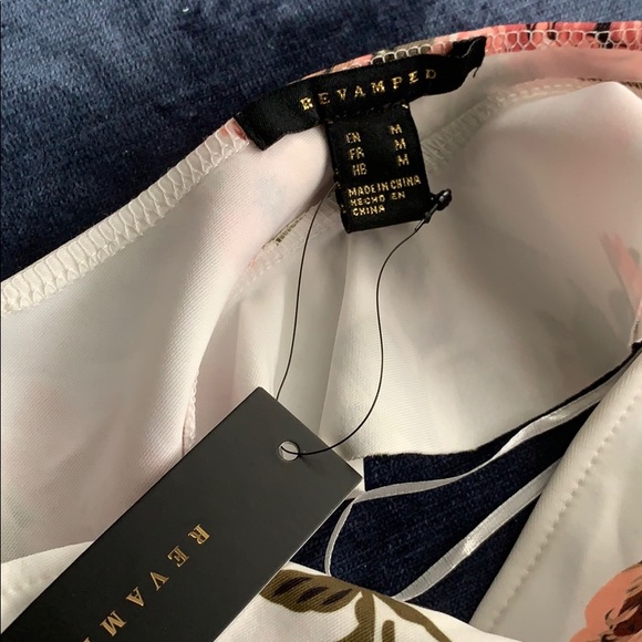 Floral blouse - Picture 2 of 3